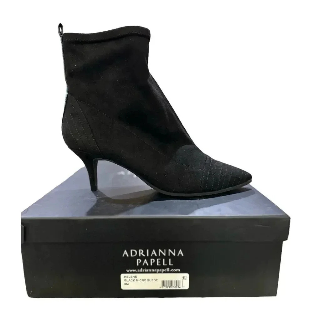 Adrianna Papell NWT’s Helene Micro Suede Boots. Size 8 m